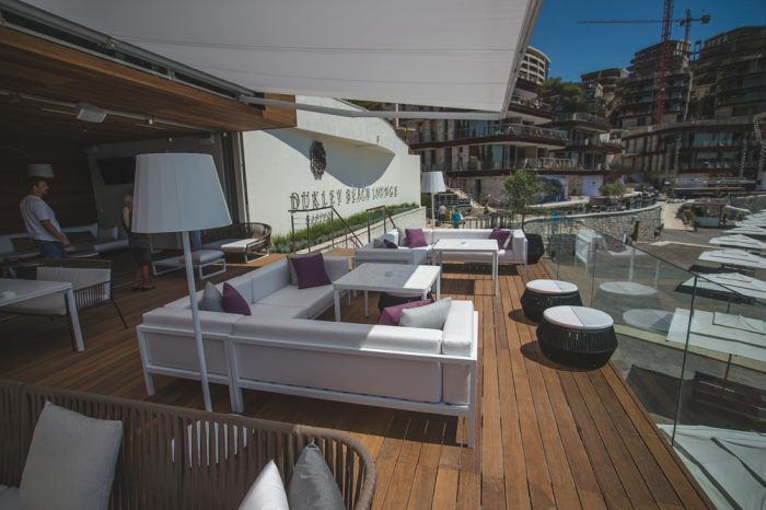 Egzoti;no drvo za brod